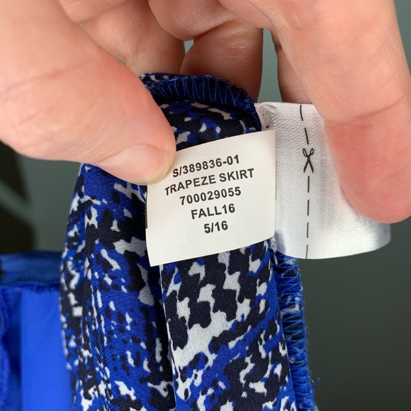 Banana Republic Blue and Black Trapeze Skirt - Picture 7 of 8